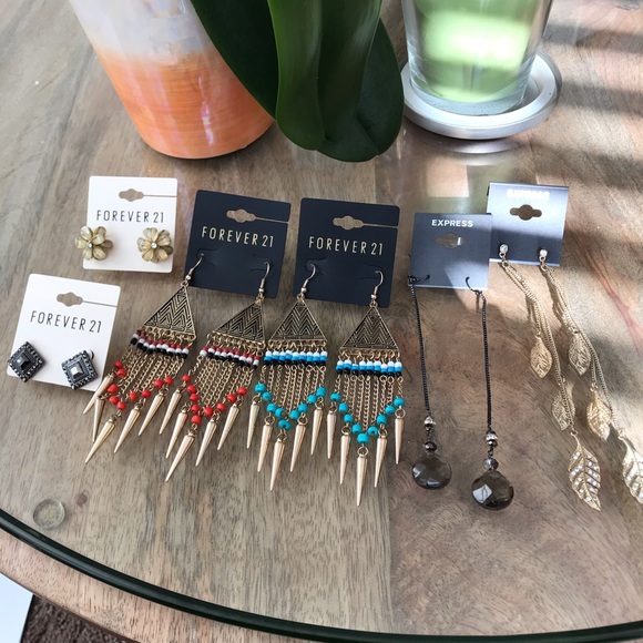 Express Jewelry - Express / forever 21  earring lot of 6